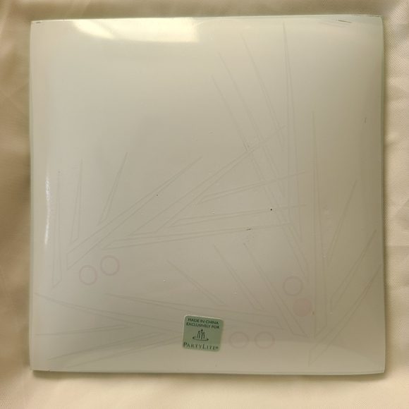 Partylite Merry Christmas Set Of Four Glass Plates Candle Trays (Set P90388) - Picture 9 of 11